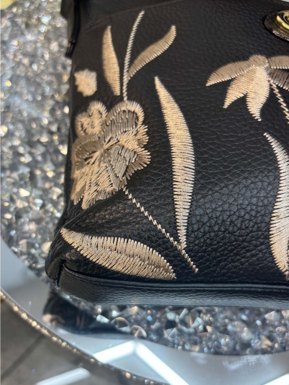 Tignanello Black Floral Embroidered Leather Crossbody Bag NWOT - Picture 11 of 14